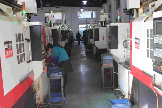 OEM Stainless Steel Hydraulic Pipe Fitting Price Manufacturer Carbon Steel Flange Connector Male Adapters 1cg Bsp Male Hydraulic